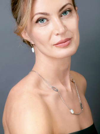 Серебряные серьги с перламутром и марказитами Swarovski