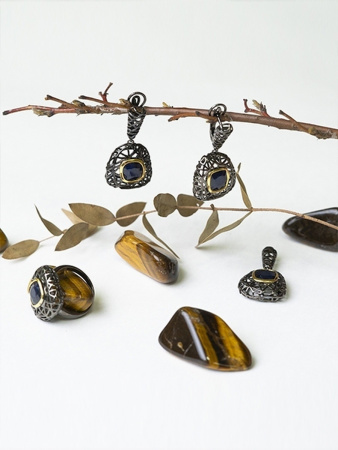 Серьги из серебра с натуральным сапфиром