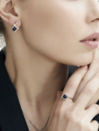 Кольцо из серебра ETHNICA с натуральным сапфиром