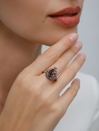 Серебряное кольцо ALEXANDRE VASSILIEV с гранатом и марказитами Swarovski