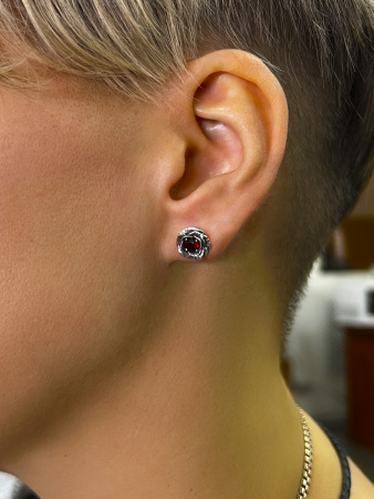 Серьги-пусеты с гранатом «Роза»