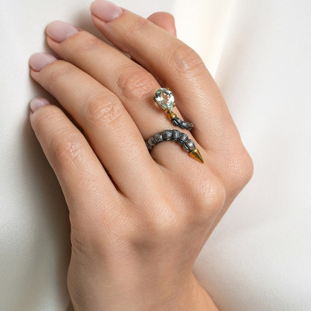 Серебряное кольцо «Мятная Змея» с празиолитом