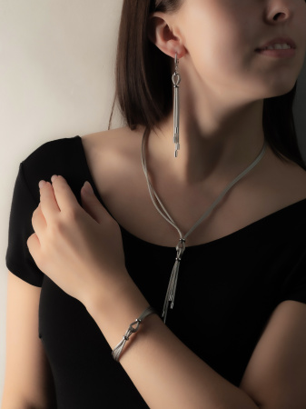 Колье из серебра