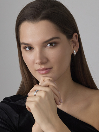 Серьги из серебра с фианитом