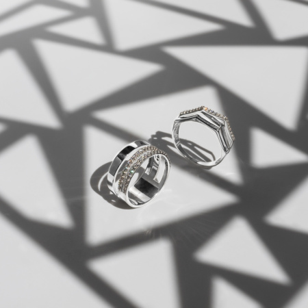 Серебряное кольцо с фианитами