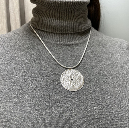 Колье из серебра