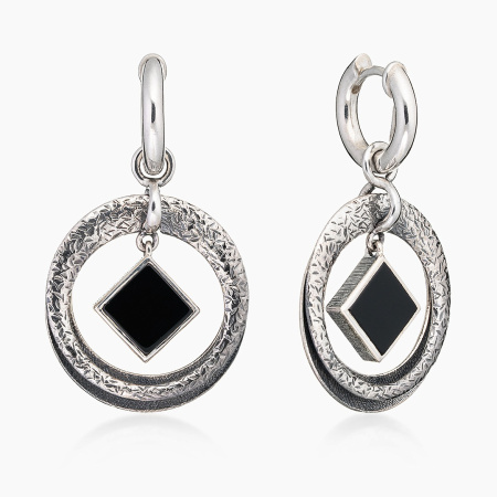 Серьги из серебра с камнем оникс