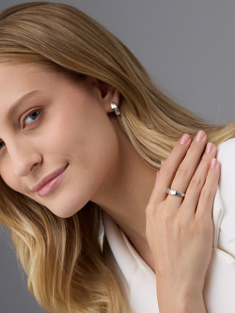 Серебряные серьги с бриллиантами