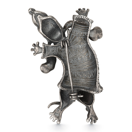 Серебряна брошь «Такса в свитере»