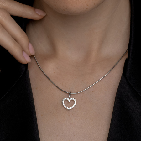 Подвеска из серебра с фианитами «Сердце»