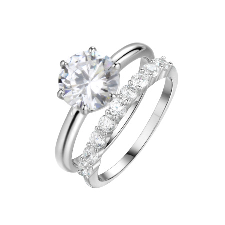 Серебряное кольцо с фианитами