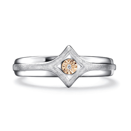 Кольцо из серебра с бриллиантом