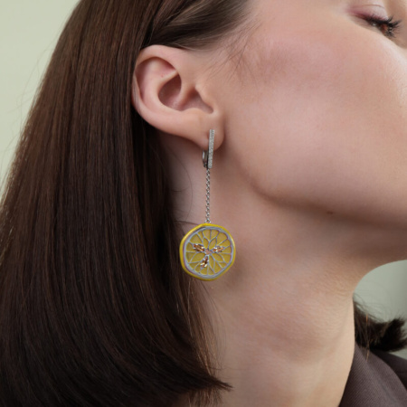 Серьги из серебра с цитрином, фианитами и эмалью «Лимон»