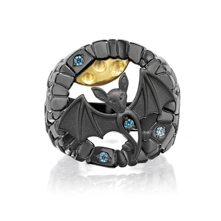 Кольцо из серебра с фианитами «Летучая мышь»