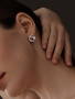 Серебряные серьги с бриллиантом