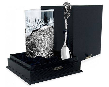 Серебряный подстаканник «Глухариная охота» литой с ложкой