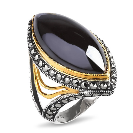 Серебряное кольцо с гематитом, марказитами Swarovski и позолотой