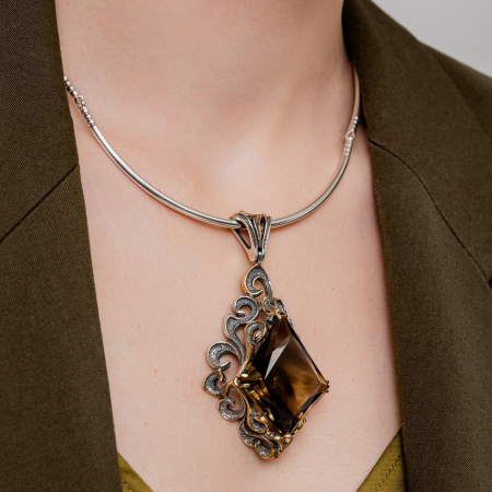 Колье из серебра