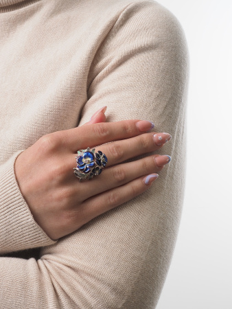 Кольцо из серебра с эмалью «Фиалка»