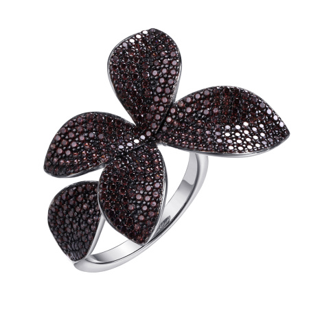 Кольцо из серебра с фианитом «Лепестки»