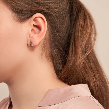 Серьги серебряные с эмалью «Заяц»