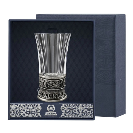 Стопка из серебра с хрустальной вставкой