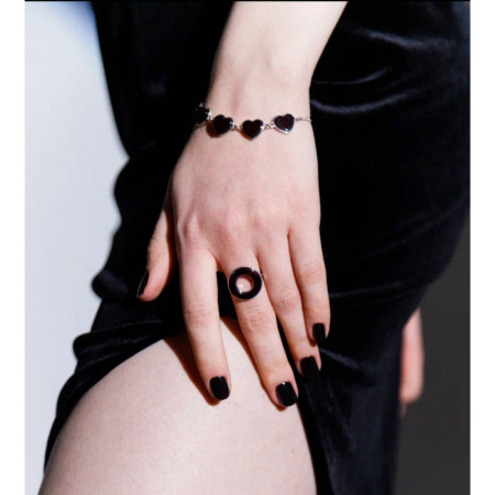 Кольцо с янтарем из серебра «Бублик»