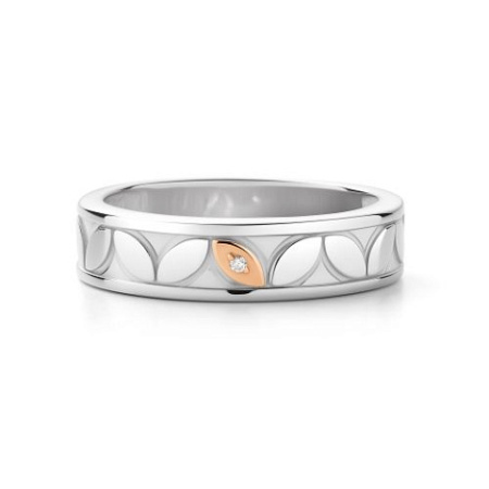 Кольцо из серебра с бриллиантом