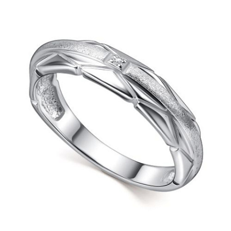 Кольцо из серебра с бриллиантом