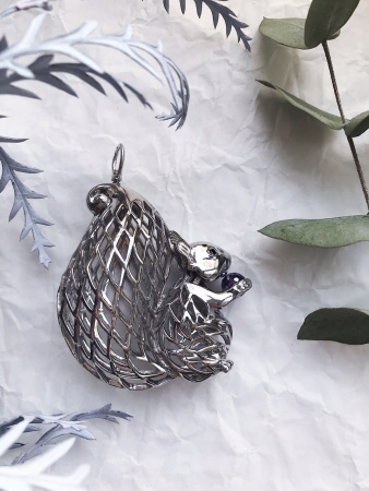 Ёлочная игрушка из серебра «Белка»