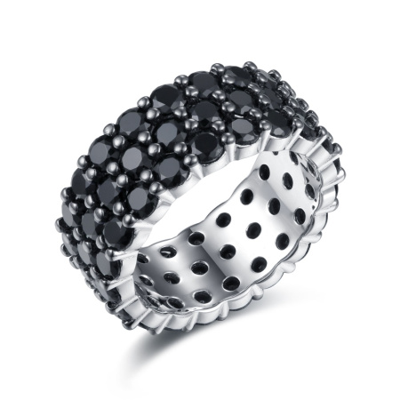 Серебряное кольцо с шпинелью