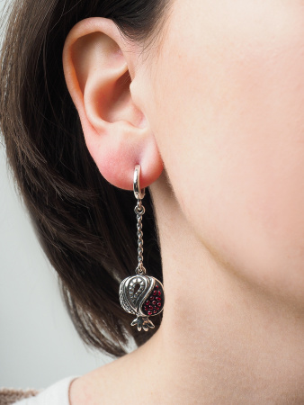 Серьги из серебра с эмалью «Гранат»