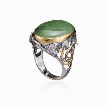 Серебряное кольцо «Садовый Мотив» с нефритом