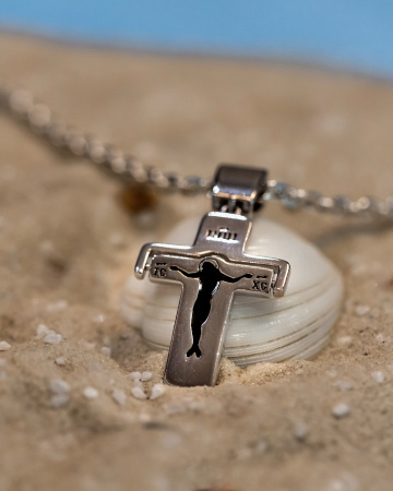 Серебряный крест с распятием родированный