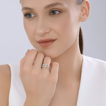 Кольцо из серебра с фианитами