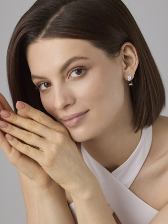 Серьги из серебра с гранатом и фианитами