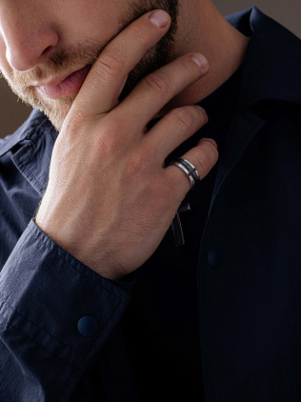 Серебряное мужское кольцо с фианитами «Крест»