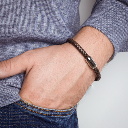 Кожаный браслет