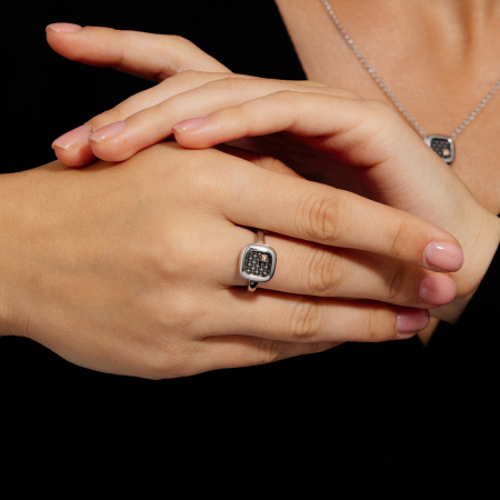 Кольцо серебряное с бриллиантом «Black»