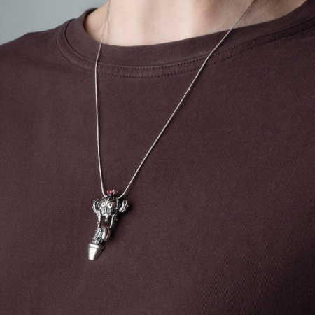 Подвеска из серебра с эмалью «Колючая семейка»