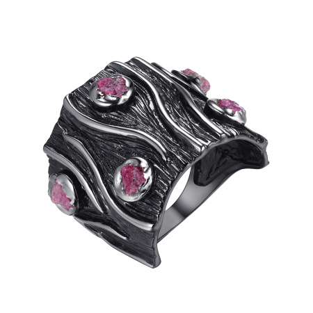 Серебряное кольцо с корундом