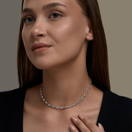 Серебряное колье с фианитами