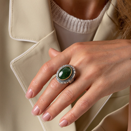 Серебряное кольцо с нефритом «Княжество»