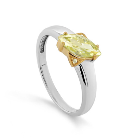 Кольцо из серебра с фианитами