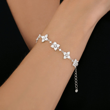 Браслет из серебра с фианитами