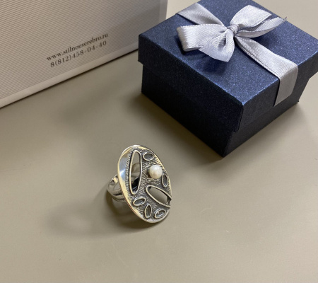 Кольцо из серебра с жемчугом