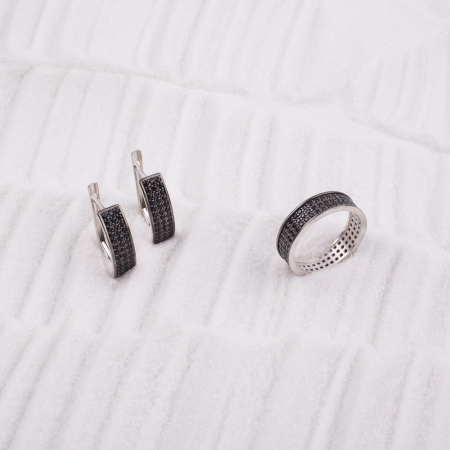 Серебряные серьги с фианитами