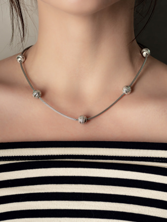 Колье из серебра