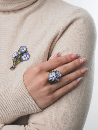 Брошь из серебра с эмалью «Фиалка»