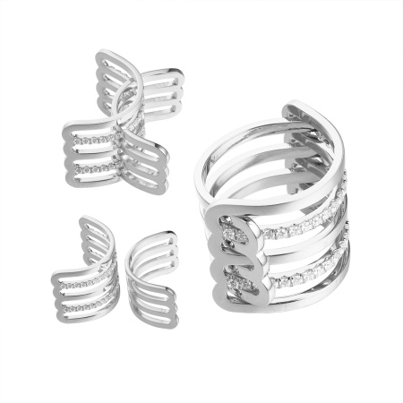 Кольцо из серебра с фианитами